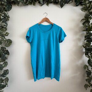 lululemon athletica Blue Short Sleeve Tee